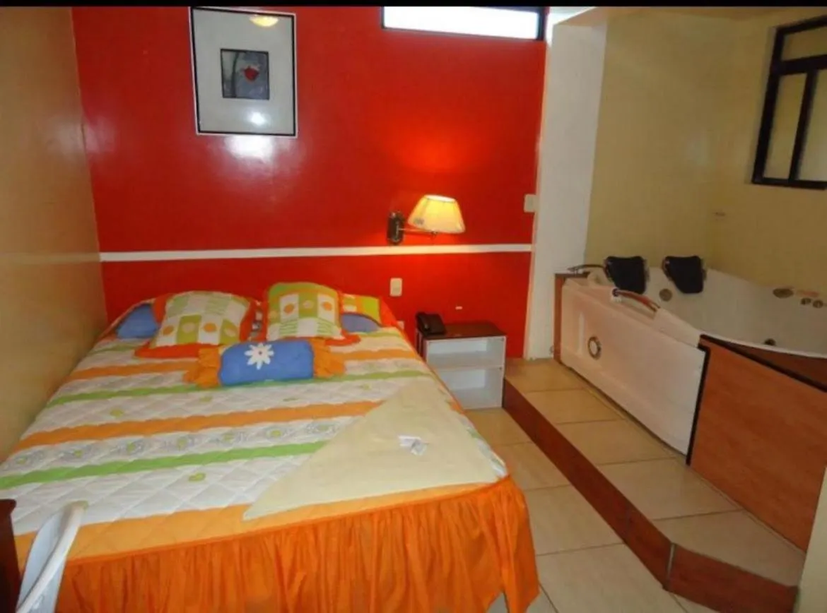 Hotel Ritzor Latacunga 3*,  Ecuador
